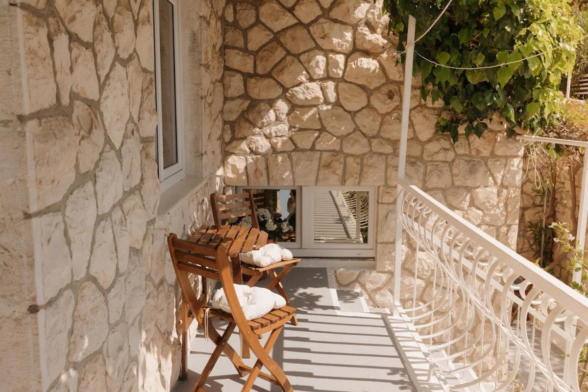 2Nd Hvar Home Apartments Hvar Town Buitenkant foto